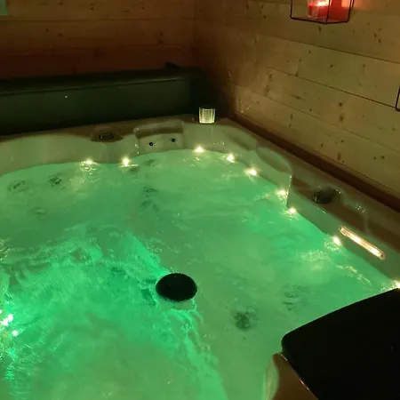 Houdarling Chalet En Option Hammam Sauna Jacuzzi Privatif Holiday home Nimes